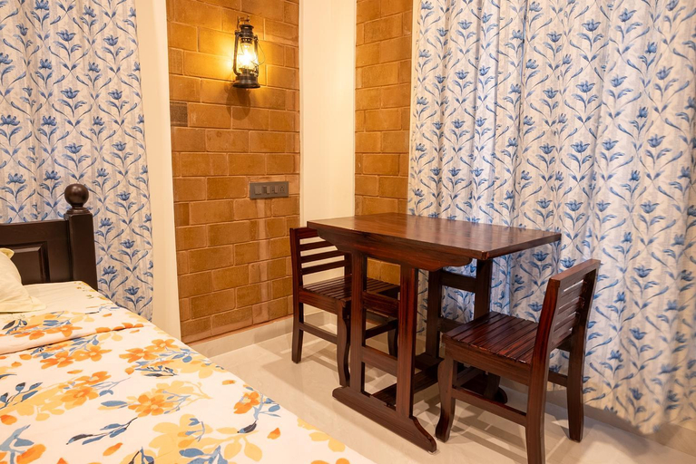 Bedroom 2, Phoenix Holiday Home, Kanniyakumari