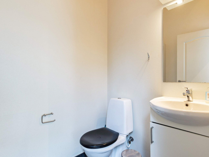 Bathroom 3, 5 Star Holiday Home in Skals, Viborg