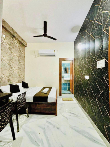 Others 3, The Ganges Residency, Varanasi