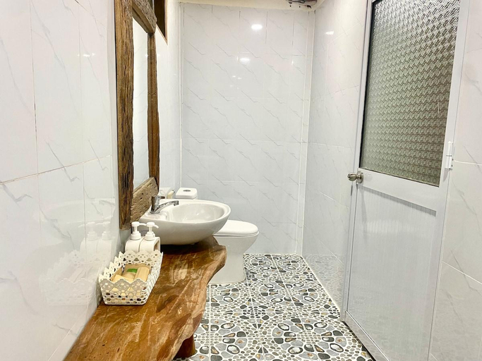 Bathroom 3, An Bình Home, Hà Tiên