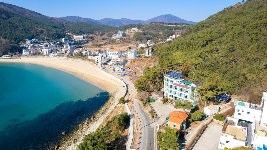Exterior & Views, Geoje Sunbeachoceanview Dog Pension, Geoje