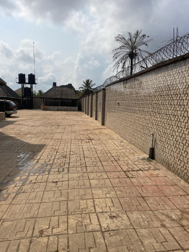 Others 3, Sunrise hotels, Owerri North
