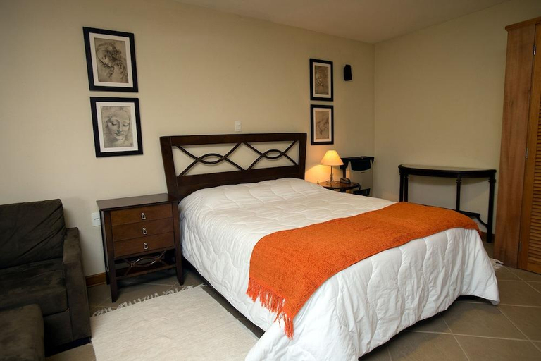 Bedroom 2, Pousada Chale da Floresta, Camanducaia