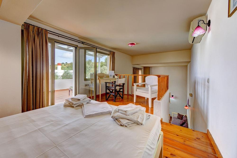 Bedroom 3, Achlada - Mourtzanakis Residence, Crete