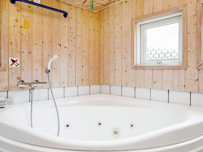 Bathroom 3, 4 Star Holiday Home in Vaeggerlose, Guldborgsund