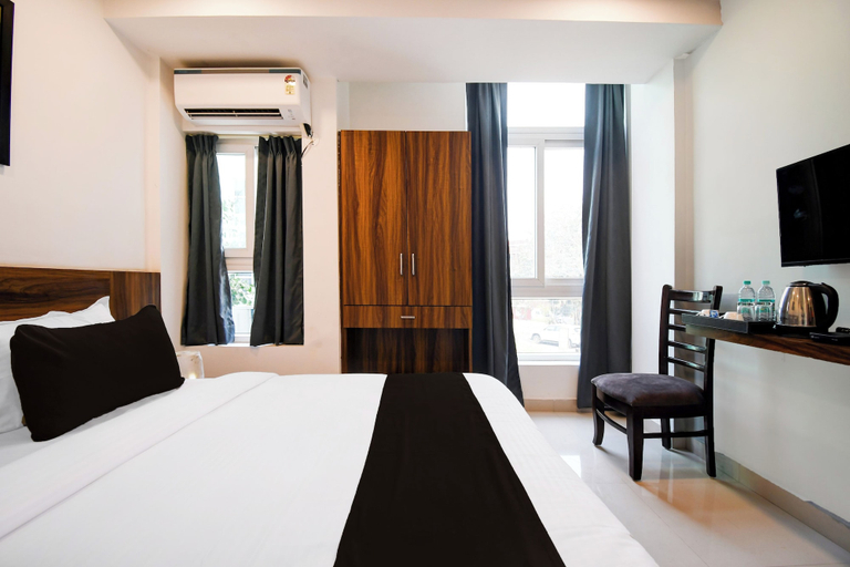 Others 3, Townhouse Sayhallo Narcos, Khordha