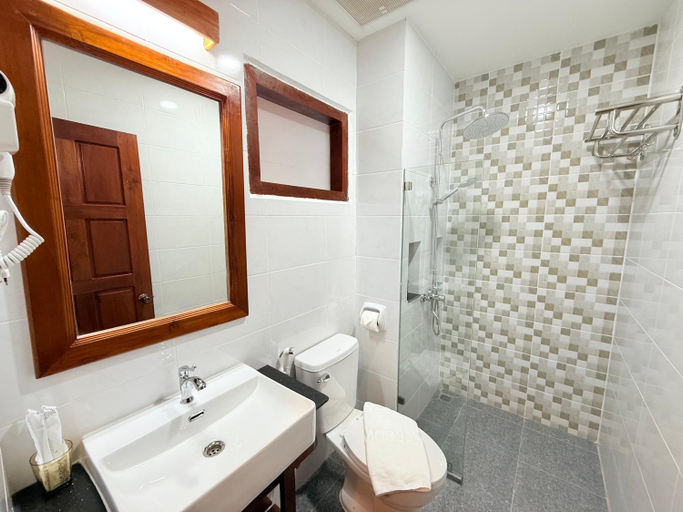 Bathroom, Aline Villa Boutique Hotel, Luang Prabang