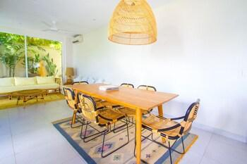 Others 4, Villa Nestor, Badung