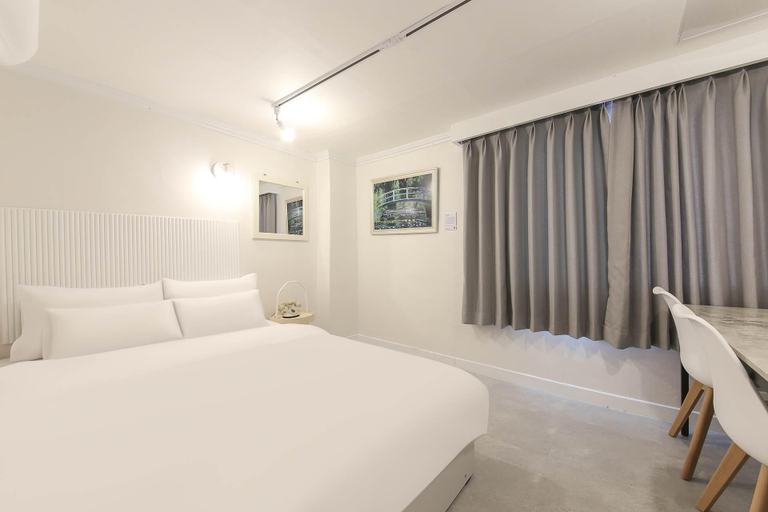 Bedroom 2, Jinju Hotel Europe Europe, Jinju