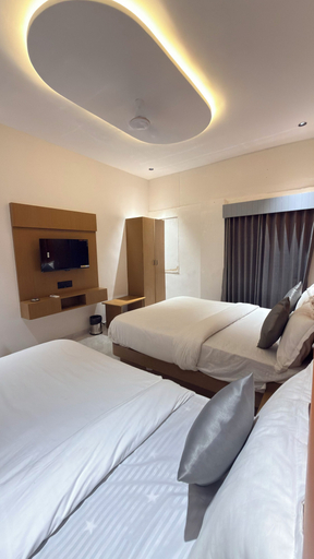 Others 5, Hotel prospera, Ahmadabad