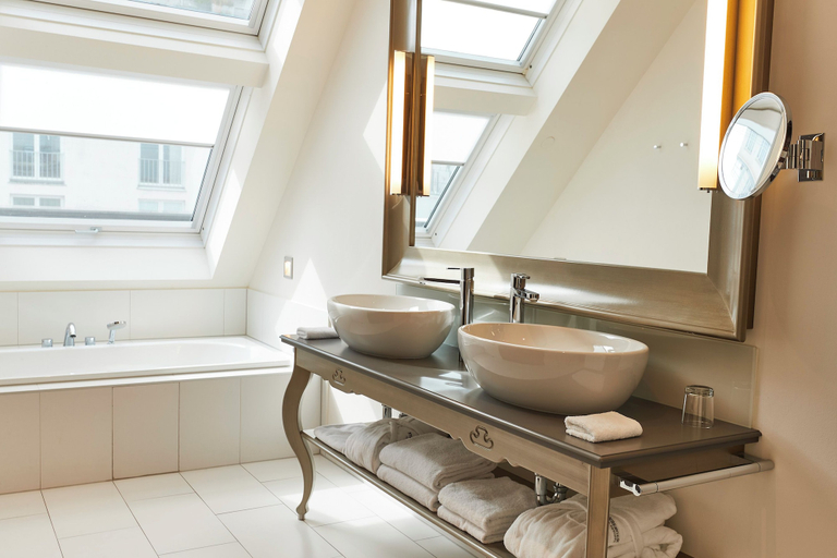 Bathroom 4, Steigenberger Icon Herrenhof, Wien