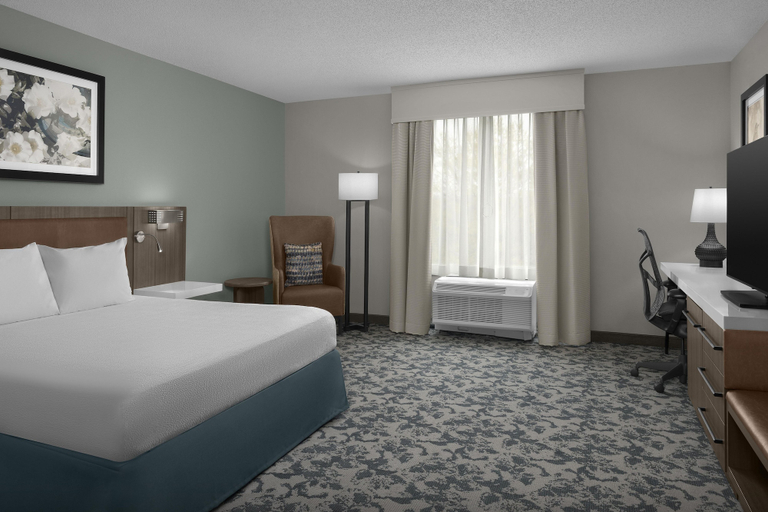 Bedroom 4, Hilton Garden Inn Macon / Mercer University, Bibb