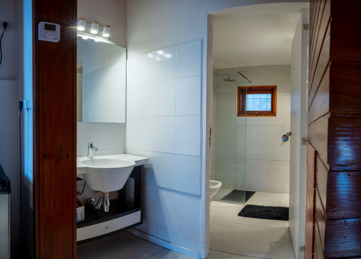 Bathroom 4, Destinar Bariloche, Bariloche