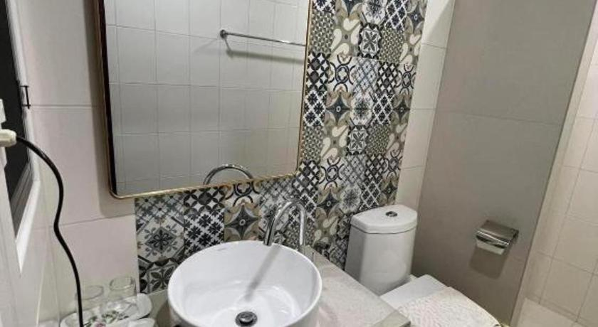 Bathroom 3, Doembang Villa, Doembang Nangbua