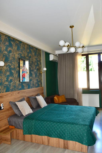 Others 5, Hotel Graf T., Tbilisi