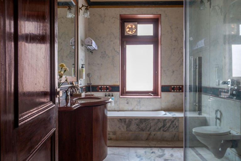 Bathroom, Club Mahindra Bharatpur, Bharatpur