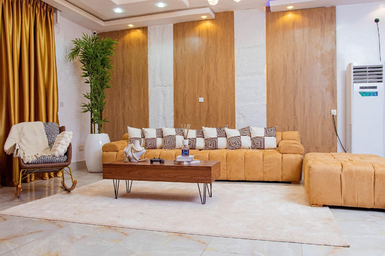 Others 4, TM Luxe Stays Apartment, Egbeda