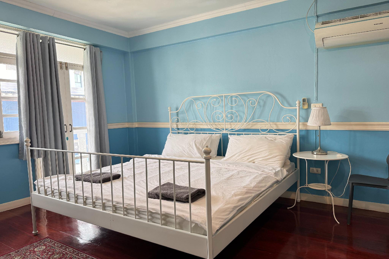 Bedroom, Aran Colonial House and Cafe Ngamwongwan, Muang Nonthaburi