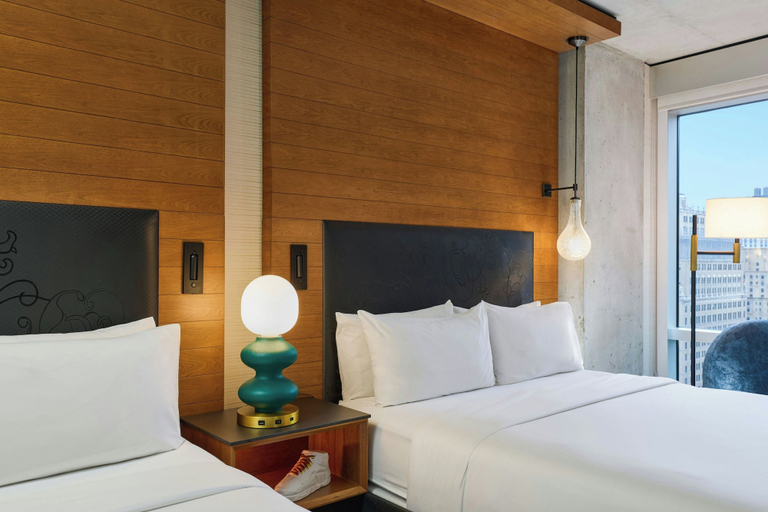 Bedroom 3, Renaissance New York Midtown Hotel, New York