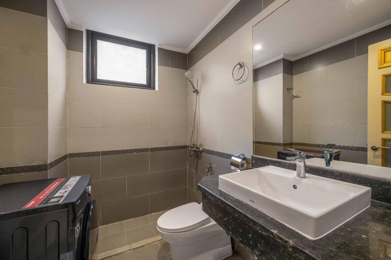 Bathroom 4, RUNG HUONG APARTMENT ( HENRY ) (140m2 3'BR), Da Nang