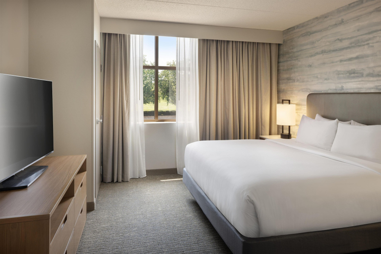 Bedroom 2, Embassy Suites by Hilton Lexington/UK Coldstream, Fayette