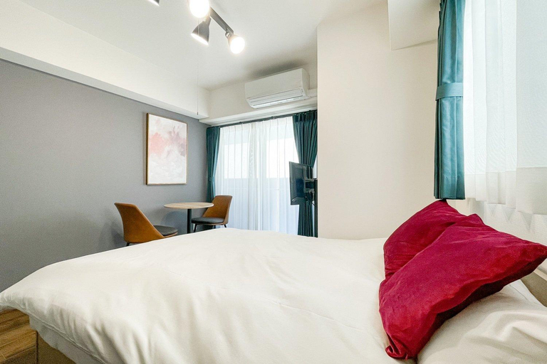 Bedroom 2, Grandia Shinsaibashi, Osaka