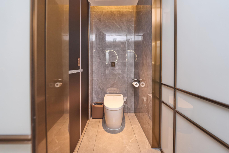 Bathroom 3, Echeng Hotel Enshi Cultural Center, Enshi Tujia and Miao