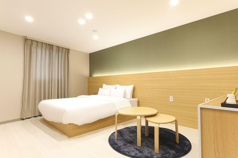 Bedroom 4, Gimhae Buwondong Camrest Hotel , Gimhae