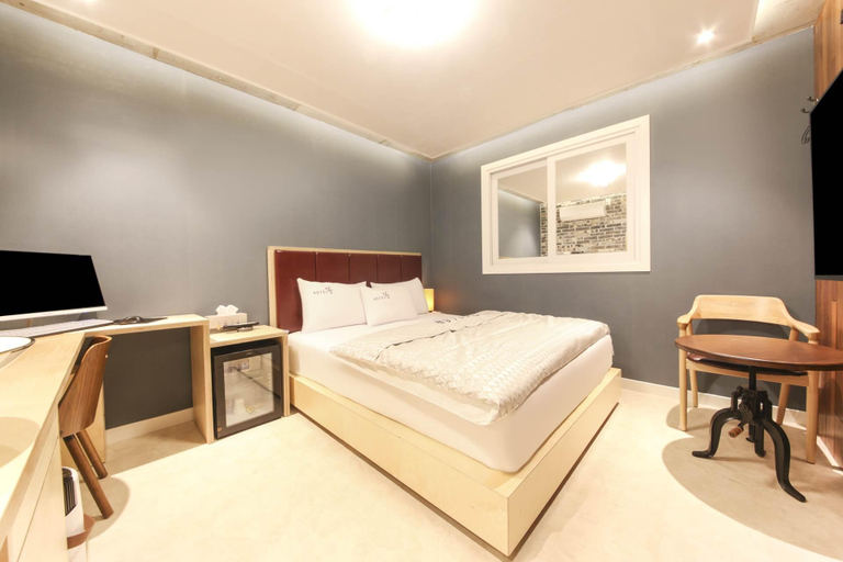 Bedroom 2, Yeongcheon Jeong Yang Hotel, Yeongcheon