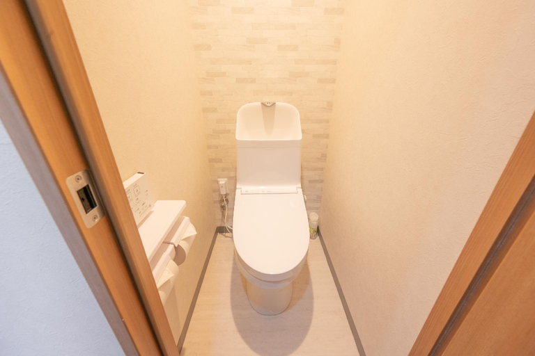 Bathroom 3, NY Cottage B, Shinjuku