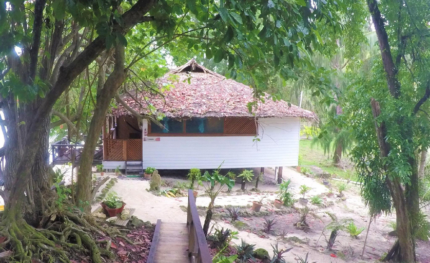 Others 3, Fatboys Resort, Gizo
