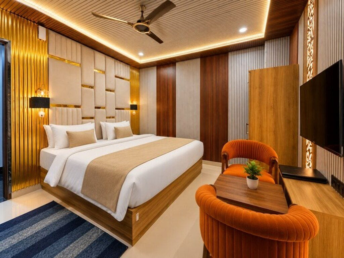 Others 4, Hotel Ayansh, Gorakhpur
