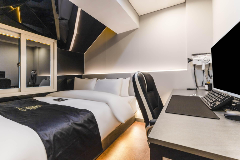 Bedroom 4, Goyang Jugyo hotel Laellre, Goyang