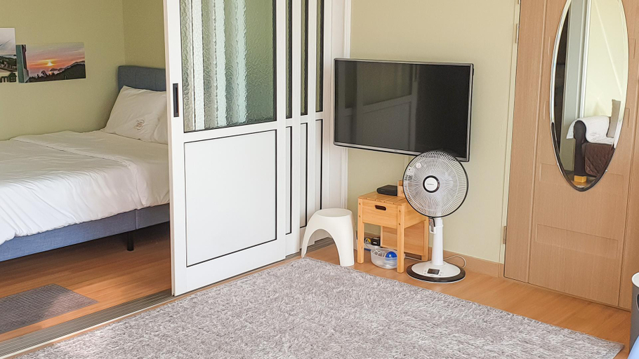 Bedroom 2, Goheung Narodream Pension, Goheung