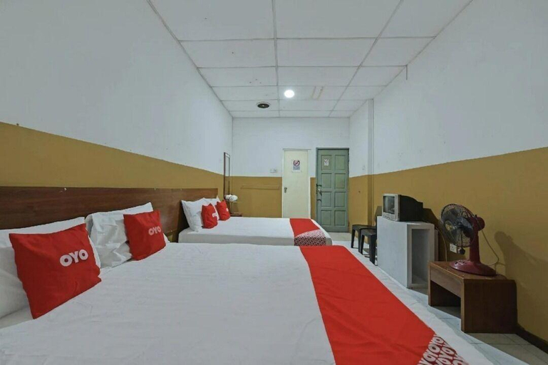 Bedroom 2, Mersing Pelangi Beach Resort, Mersing