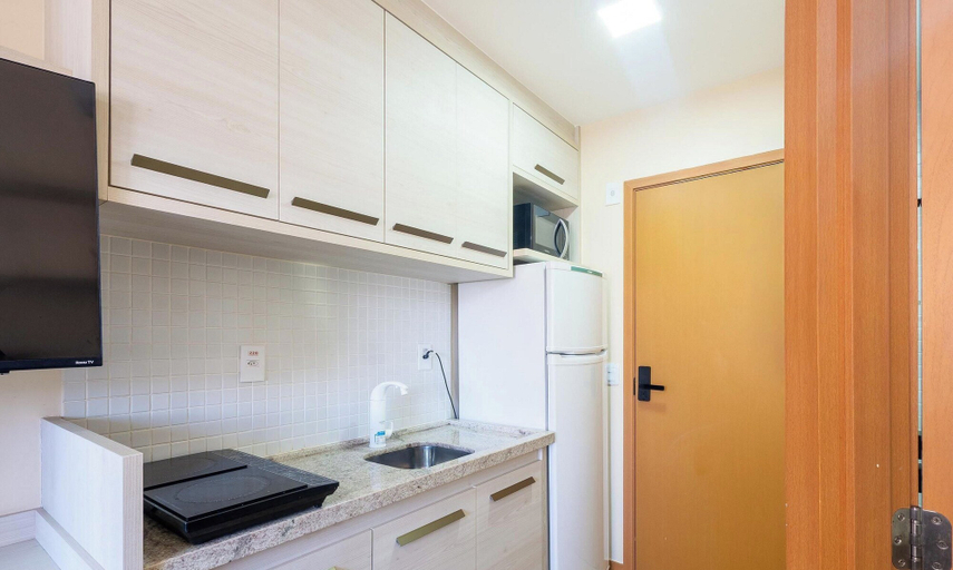 Others 5, Studio in Bldg. w/ Pool, 70m From Beach Sma0314, Salvador