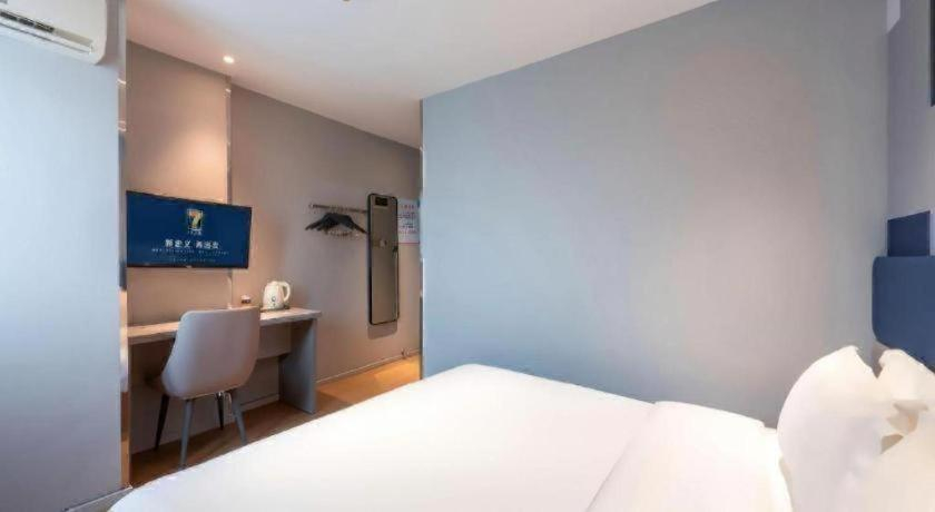 Bedroom 4, 7 Days Inn Guangzhou Xinshi Baixin Plaza, Guangzhou
