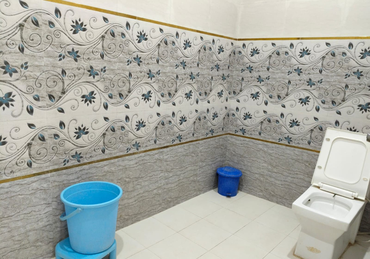 Bathroom 3, BK PALACE, Faizabad