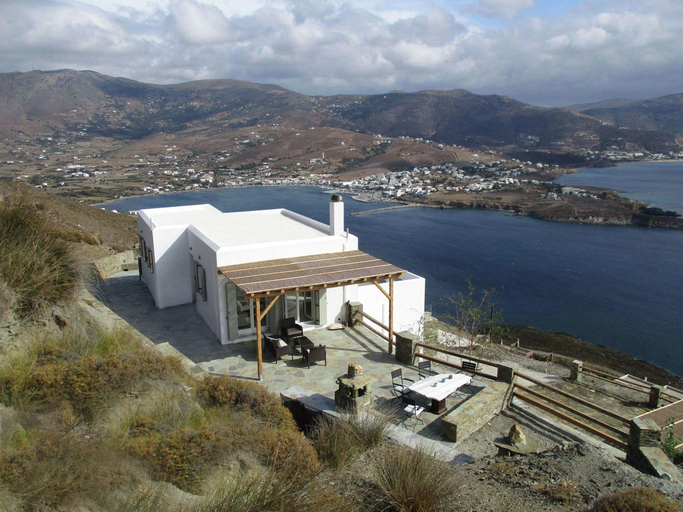 Others 5, Comfortable Villa near Sea in Andros, South Aegean