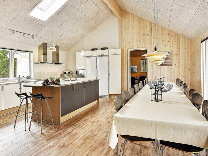 Others 4, Spacious Holiday Home in Glesborg near Ocean, Norddjurs