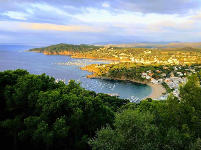 Others 5, Villa in Spain near Sandy Beach & Mountain Views, Girona