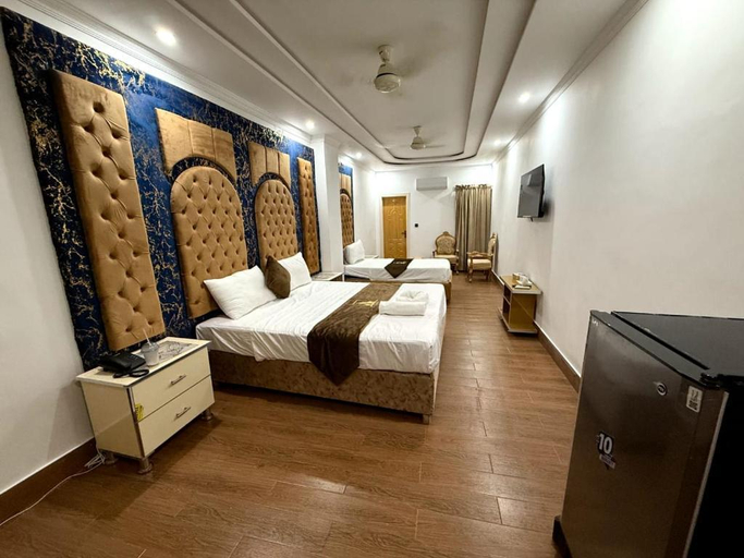 Others 3, Grand Royal Hotel, Lahore