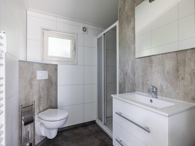 Bathroom 3, Chic Chalet in Hoenderloo, Apeldoorn