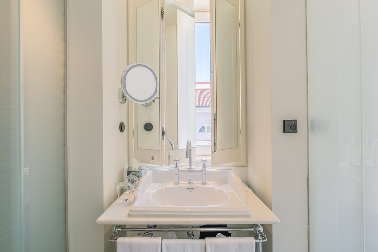 Bathroom 4, Europe Lisboa Boutique Hotel, Lisbon