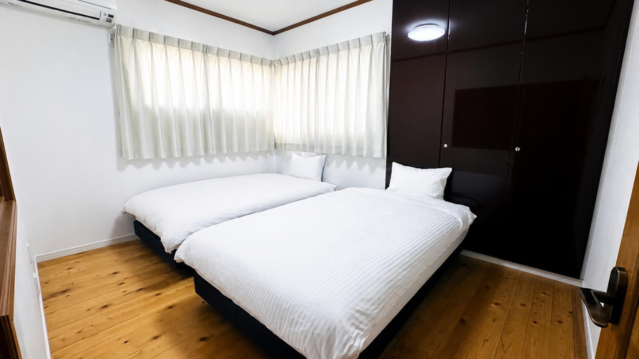 Bedroom 2, Niwa no Yado Shin-Osaka, Osaka