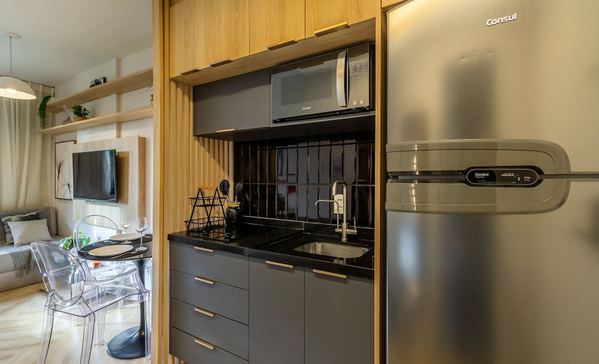 Others 5, Luxury and Sophisticated Studio Apartment with Garage LBO203, Porto Alegre