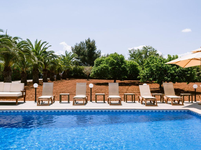Others 2, Villa KM2 is a 5 min drive from Playa den Bossa, Baleares