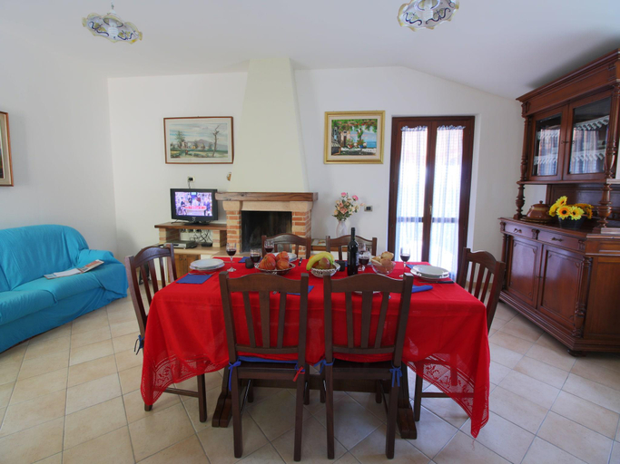 Others 2, Villa in Marche with Pool & Panoramic Views, Pesaro E Urbino