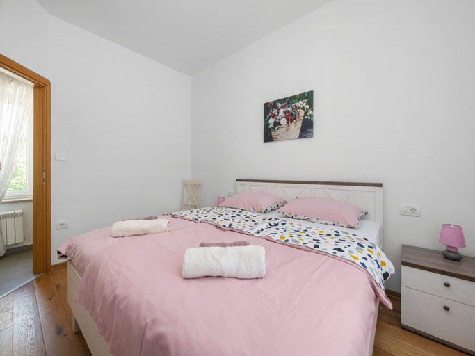 Bedroom 2, Charming Villa with Pool, Sveta Nedelja