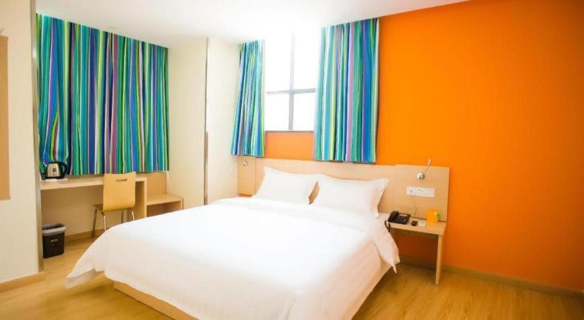 Bedroom 2, 7 Days Inn Kunshan South High-Speed Railway Station, Suzhou